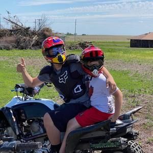 Meet your Posher, Christian